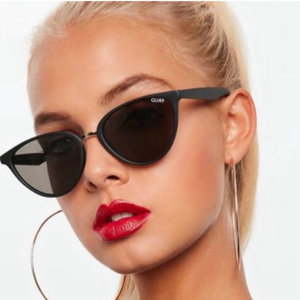 QUAY RUMOURS SUNGLASSES BLACK cat eye
